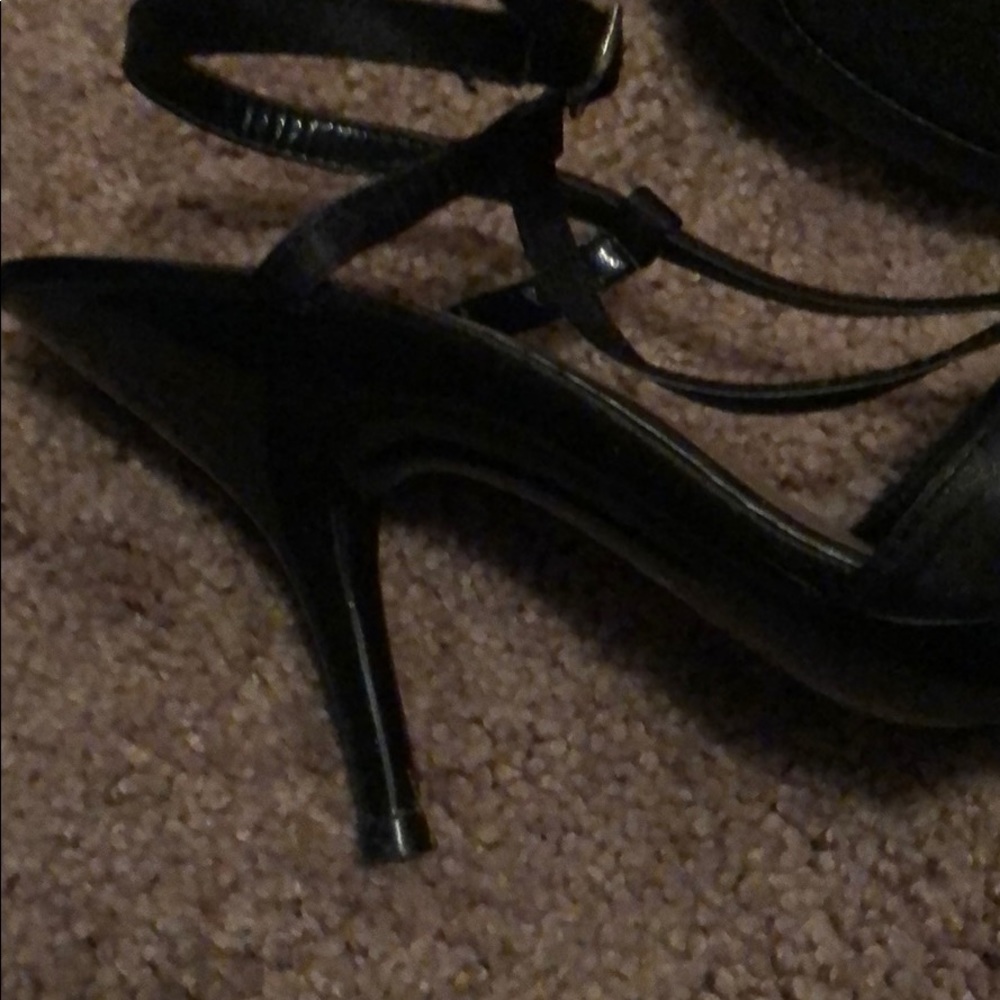 Dress shoes - Picture 3 of 3